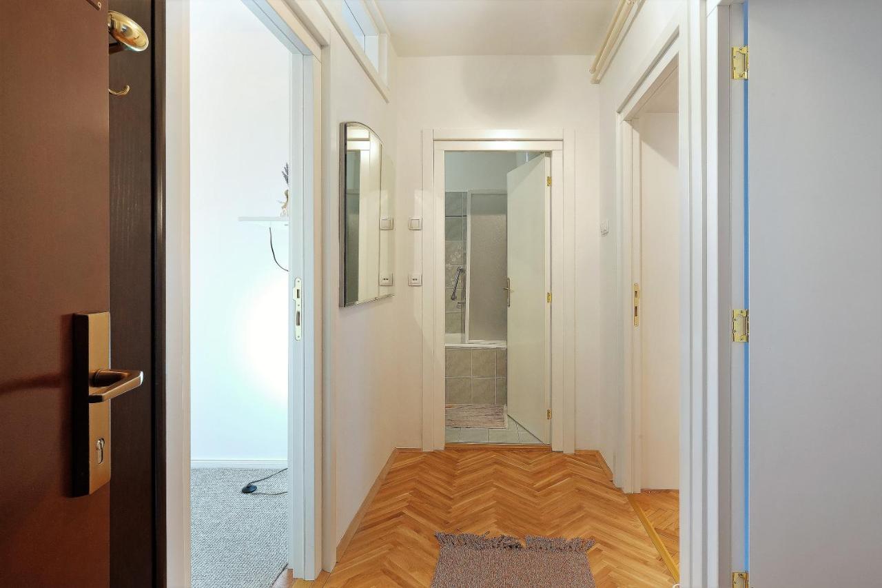 Zen City Center Apartment & Garage Nearby Belgrade Extérieur photo